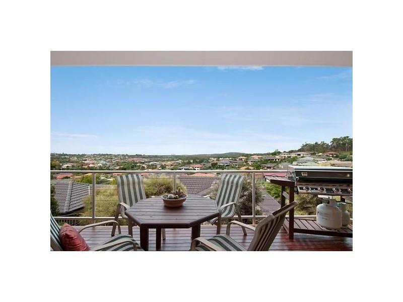 24 Yaldara Street, Pacific Pines QLD 4211