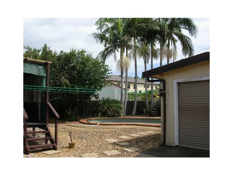 23 Cawthray Street, Biggera Waters QLD 4216