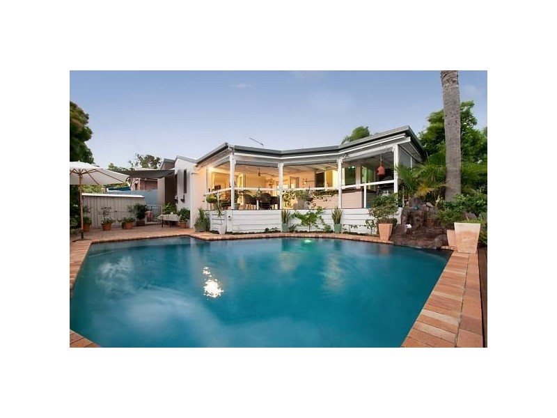 4 Katoomba Court, Helensvale QLD 4212