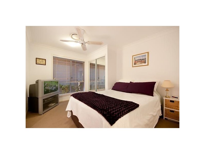 4 Katoomba Court, Helensvale QLD 4212