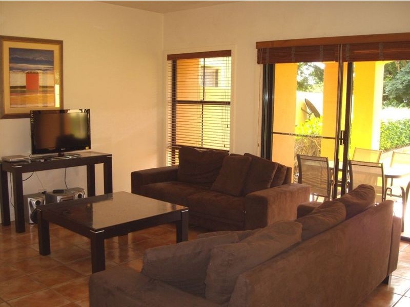 3217 Palladian Drive, Hope Island QLD 4212