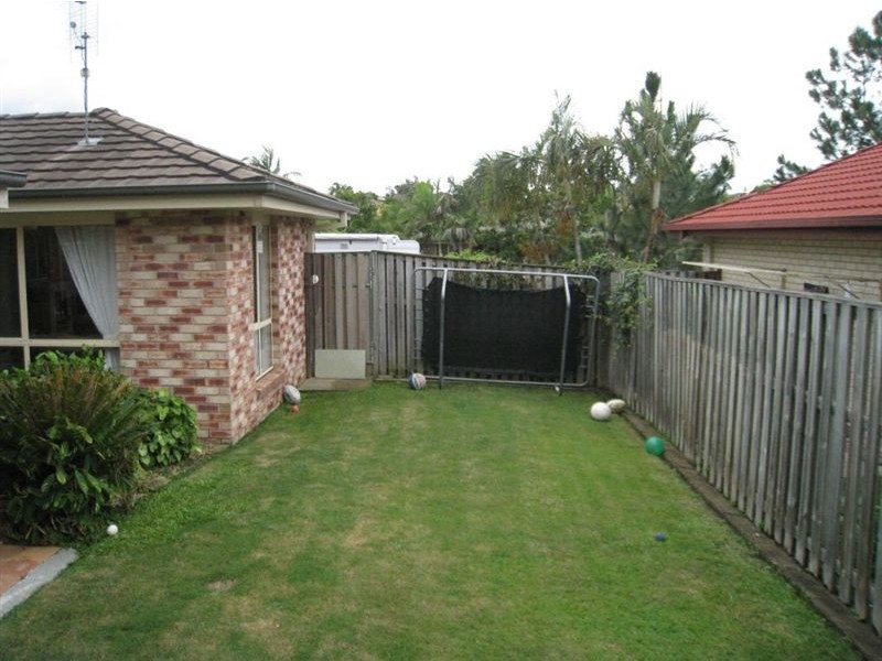 14 Kolonia Street, Pacific Pines QLD 4211