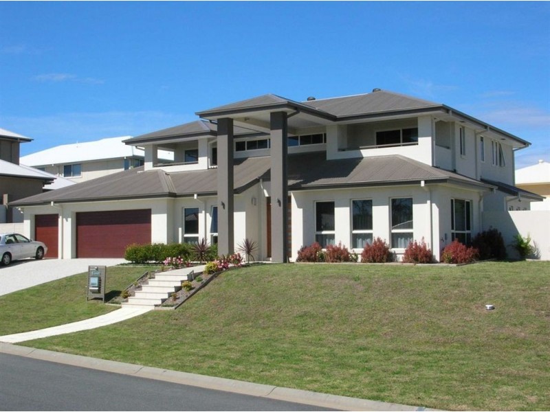 1 Zenith Crescent, Pacific Pines QLD 4211