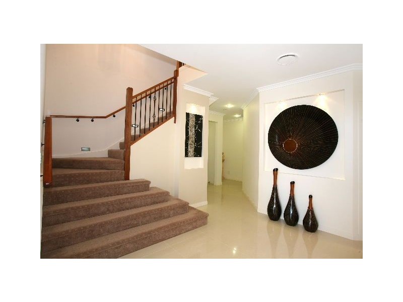 1 Zenith Crescent, Pacific Pines QLD 4211