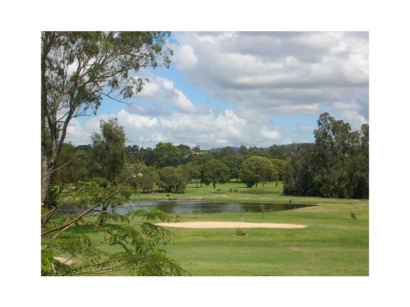 21 Edgeworth Place, Helensvale QLD 4212