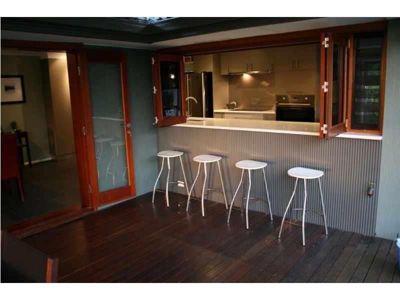 21 Edgeworth Place, Helensvale QLD 4212