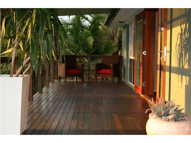 21 Edgeworth Place, Helensvale QLD 4212