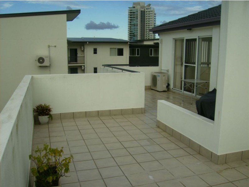 8/97 Muir Street, Labrador QLD 4215