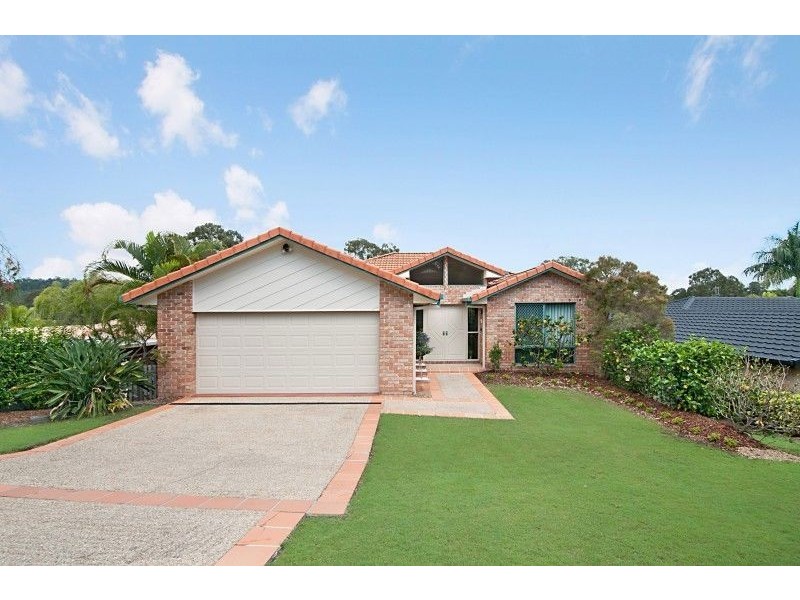 27 Edgeworth Place, Helensvale QLD 4212