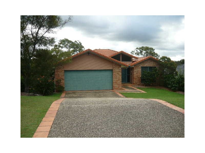 27 Edgeworth Place, Helensvale QLD 4212