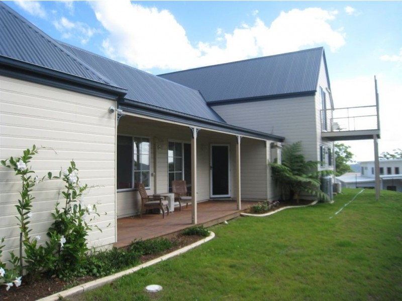 12 Walter Court, Wongawallan QLD 4210