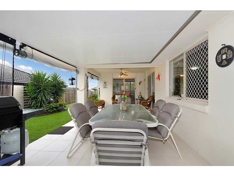 27 Witheren Circuit, Pacific Pines QLD 4211