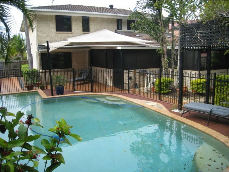 17 Urangan Court, Helensvale QLD 4212