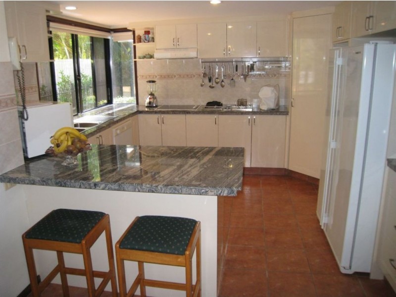 17 Urangan Court, Helensvale QLD 4212