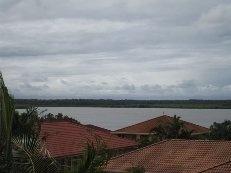 17 Urangan Court, Helensvale QLD 4212