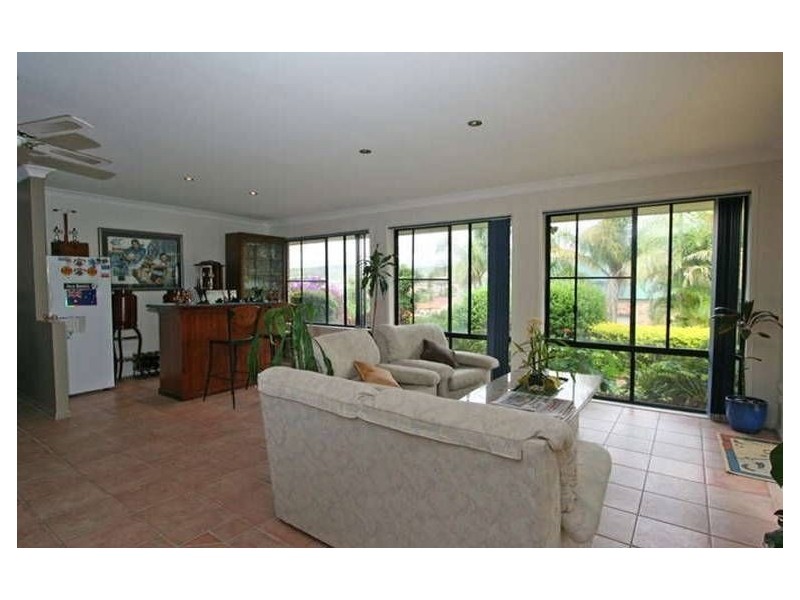 Pacific Pines QLD 4211