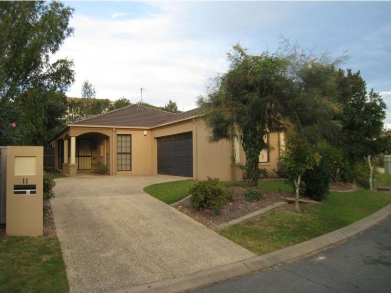 11 Blackwattle Circuit, Arundel QLD 4214