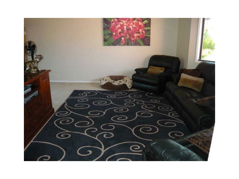 11 Otford Place, Helensvale QLD 4212