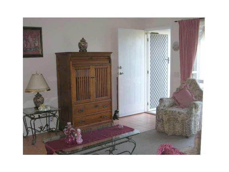 2/2 Hollywood Place, Oxenford QLD 4210