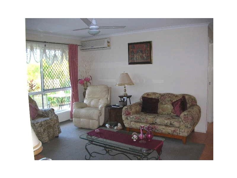 2/2 Hollywood Place, Oxenford QLD 4210