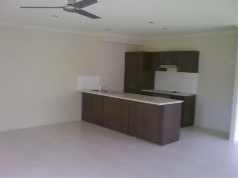 4/44 Careel Close, Helensvale QLD 4212