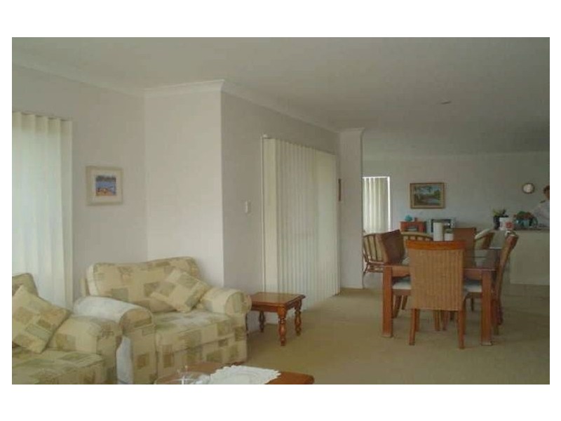 23 Sheffield Circuit, Pacific Pines QLD 4211