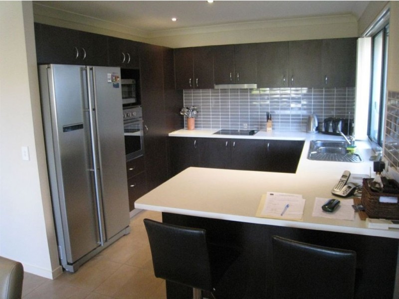 1/1 Brunswick Street, Pacific Pines QLD 4211