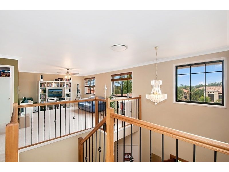 8 Dallow Crescent, Monterey Keys QLD 4212