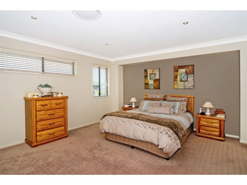 25 River Links Bvd East, Helensvale QLD 4212