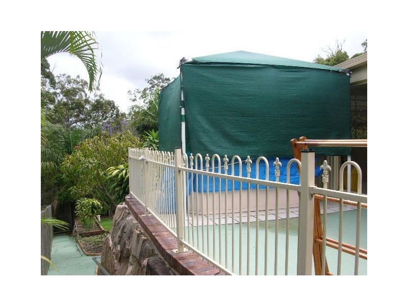 15 Dalby Court, Helensvale QLD 4212