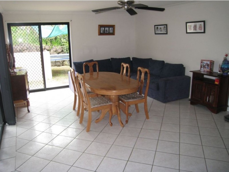 Pacific Pines QLD 4211