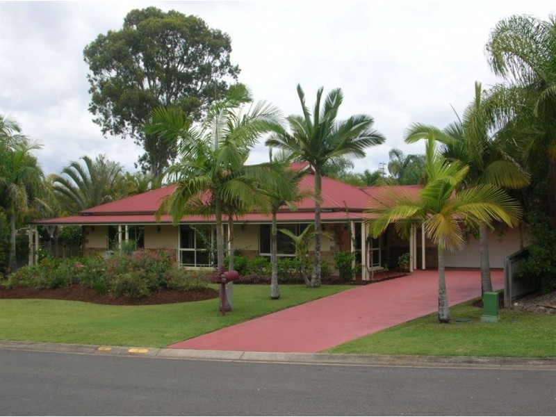 2 Ballarat Ct, Tallai QLD 4213