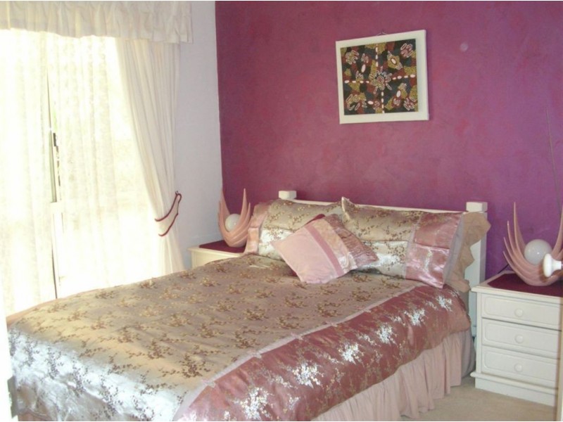 2 Ballarat Ct, Tallai QLD 4213