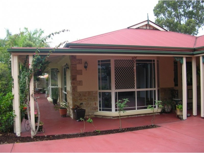 2 Ballarat Ct, Tallai QLD 4213