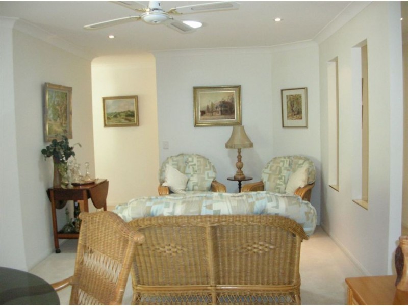 5 Audrey Ave, Helensvale QLD 4212