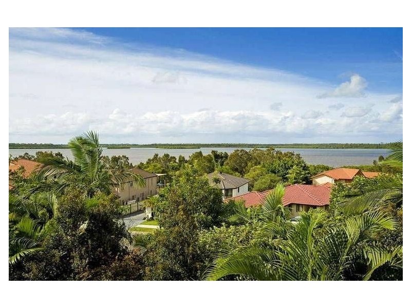 2 Urangan Court, Helensvale QLD 4212