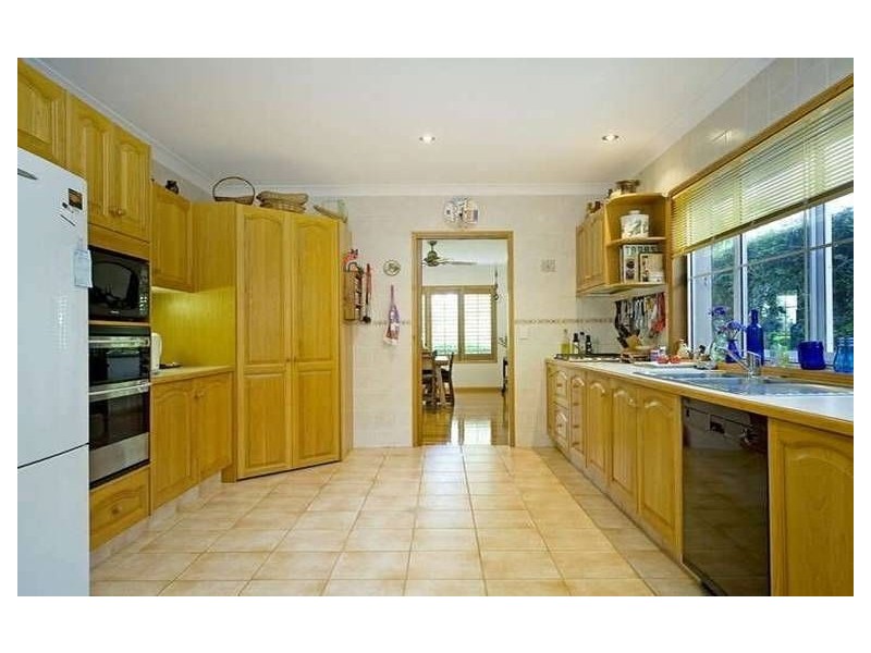 2 Urangan Court, Helensvale QLD 4212