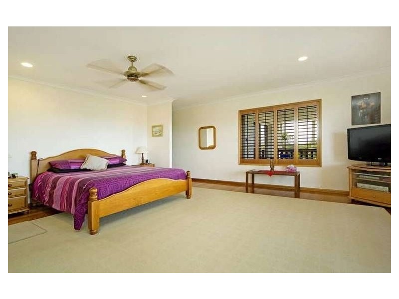 2 Urangan Court, Helensvale QLD 4212