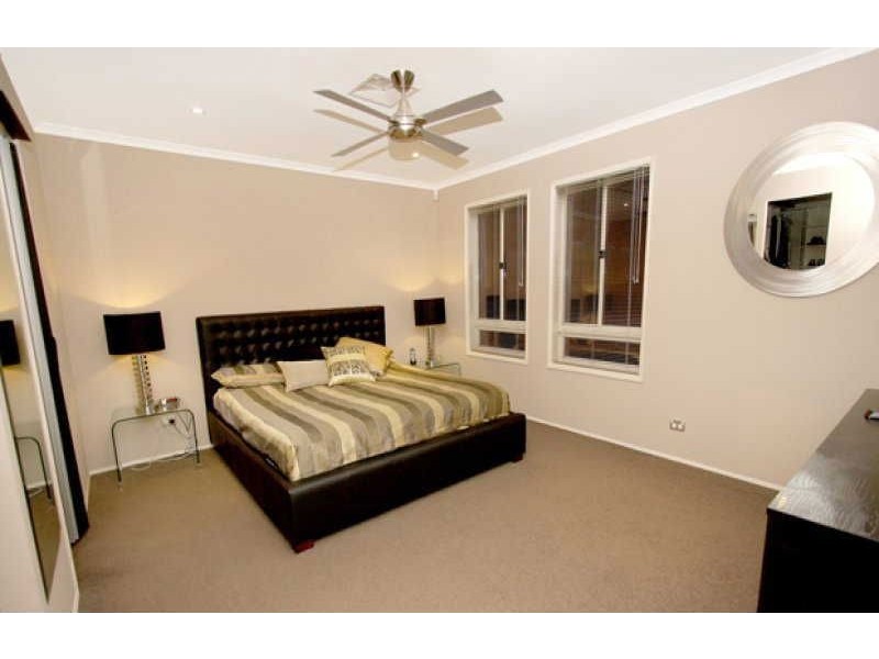 26 Polynesia Avenue, Pacific Pines QLD 4211