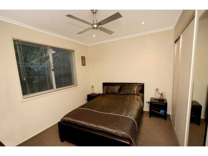 26 Polynesia Avenue, Pacific Pines QLD 4211