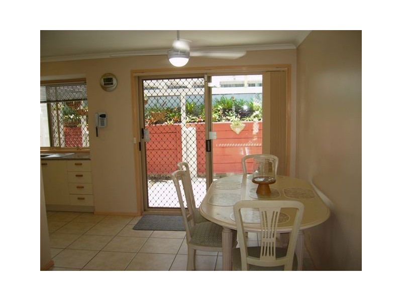 4 Fairhaven Court, Helensvale QLD 4212