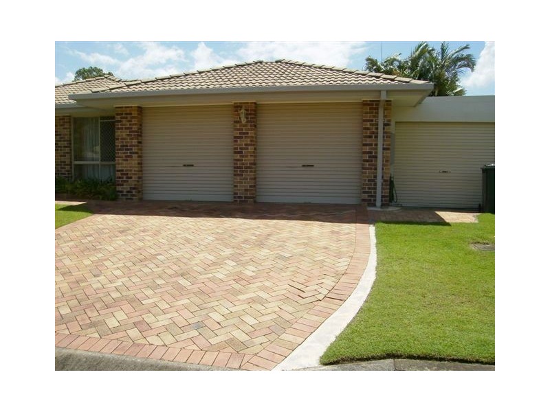 4 Fairhaven Court, Helensvale QLD 4212