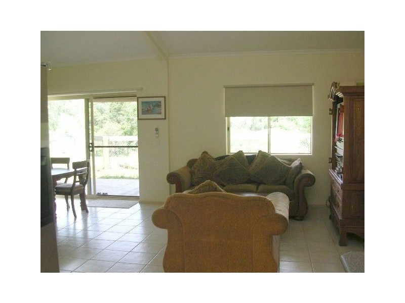 195 Tarata Road, Guanaba QLD 4210