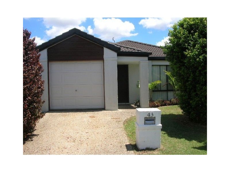 43 Serafina Drive, Helensvale QLD 4212