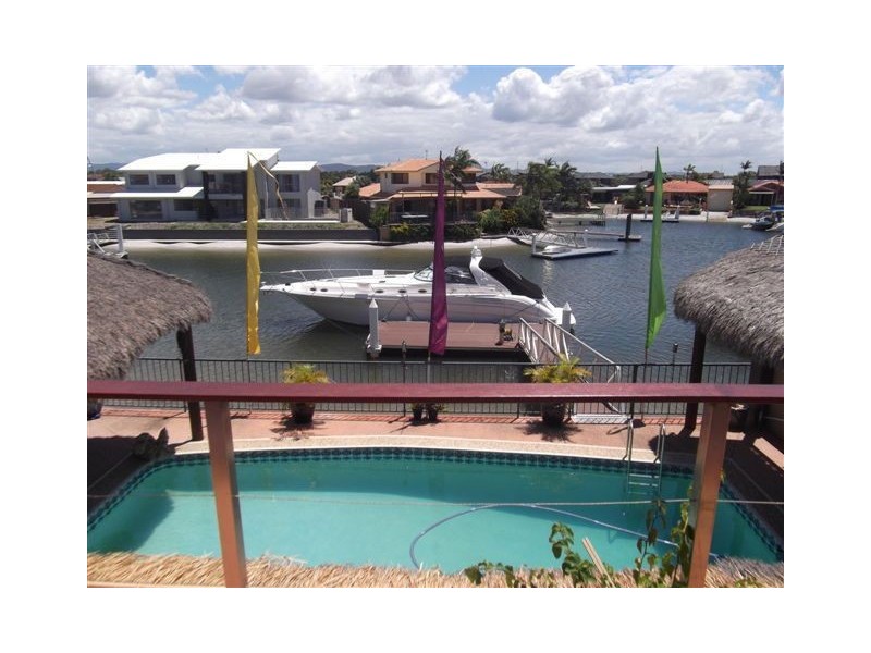 64 O’Grady Drive, Paradise Point QLD 4216