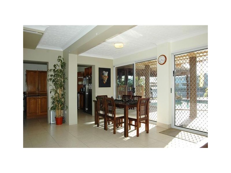 64 O’Grady Drive, Paradise Point QLD 4216