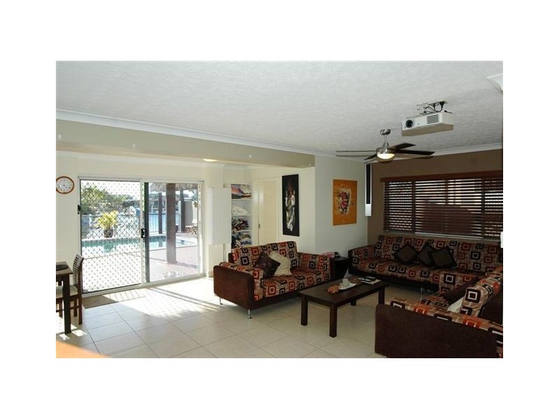 64 O’Grady Drive, Paradise Point QLD 4216