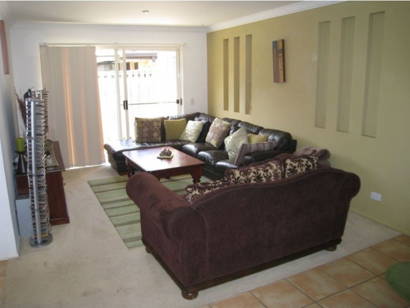 3 Fanning Court, Pacific Pines QLD 4211