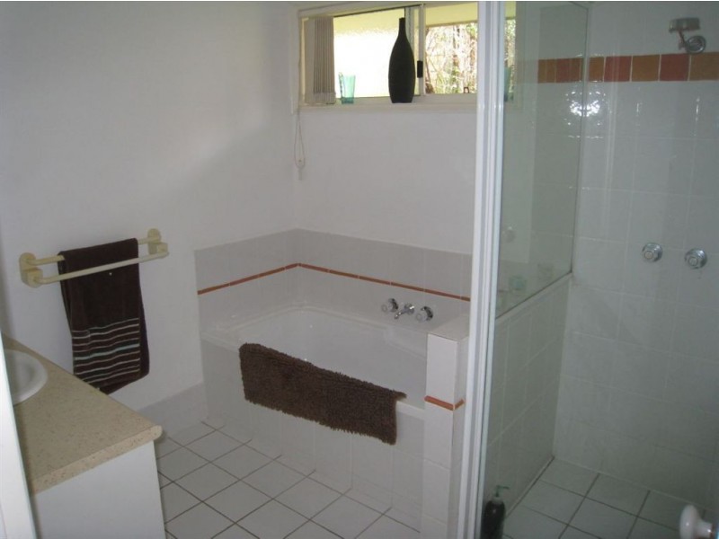 3 Fanning Court, Pacific Pines QLD 4211