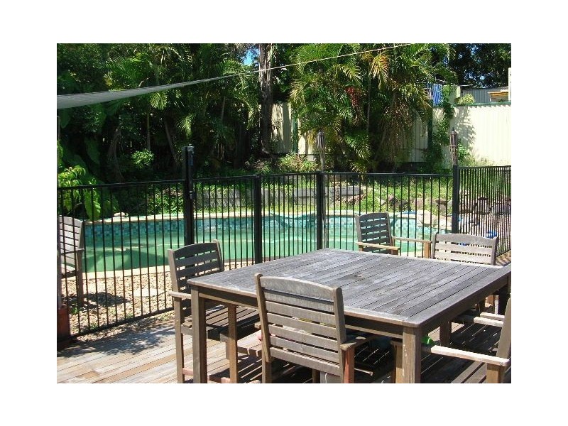 5 Stretton Drive, Helensvale QLD 4212